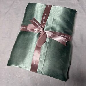 NEW Luxury Satin Full 4-piece Sheet Set Teal Green Blue